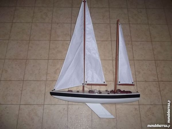 Mod�le reduit de voilier Pen Duick 110 Omonville-la-Rogue (50)