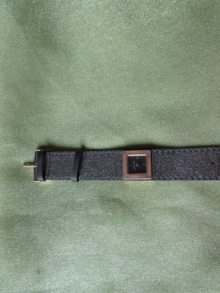 Montre carr�e dor�e avec un bracelet bronze 6 Goussainville (95)