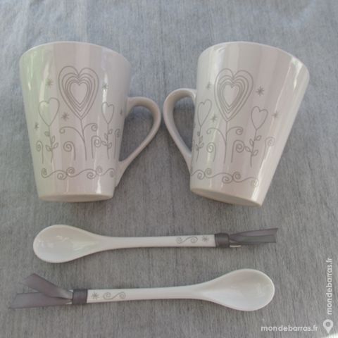2 MUGS ARGENT//BLANC PORCELAINE Avec cuill�res 10 Saint-Genis-Laval (69)