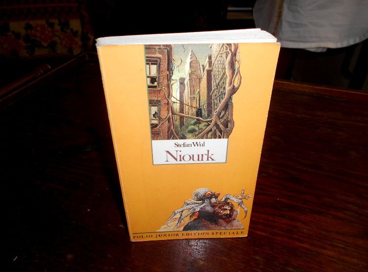 Niourk Stefan Wul Folio junior �dition sp�ciale 5 Monflanquin (47)