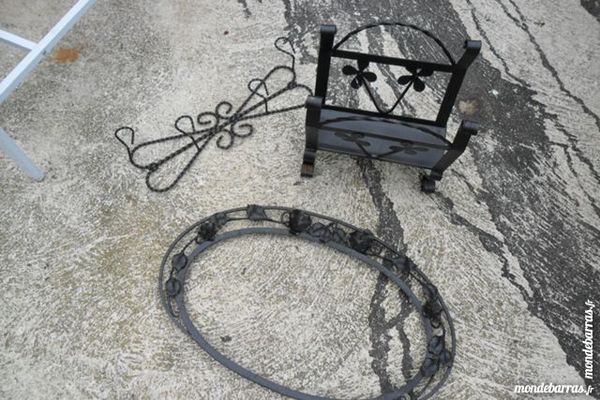 lot d objets en fer forge oeil de boeuf,porte revu 85 Am�lie-les-Bains-Palalda (66)