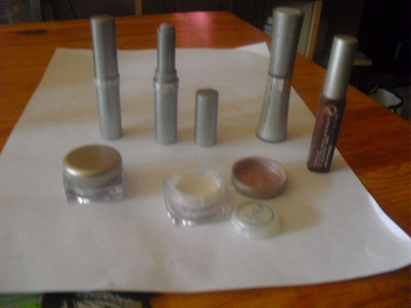 ombres a paupi�res mousse creme et poudre lot de 5 neuf 4 Lyon 5 (69)