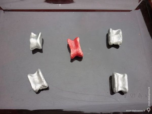 jeu d'osselet ancien en aluminium 10 Artres (59)