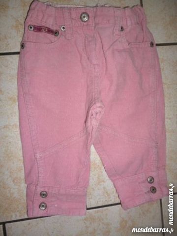  Pantacourt fille   Disney    Taille 2 ans  5 Argenton-sur-Creuse (36)