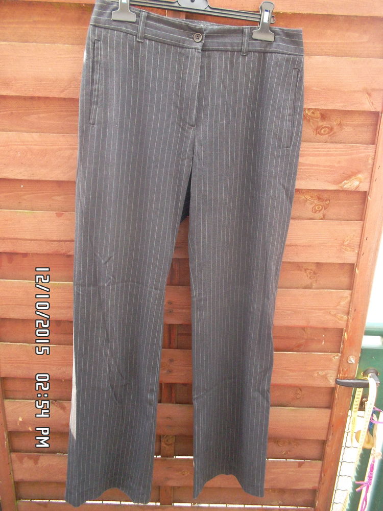 PANTALON GRIS A RAYURES LA CITY*JUSTE 2E*KIKI60230 2 Chambly (60)