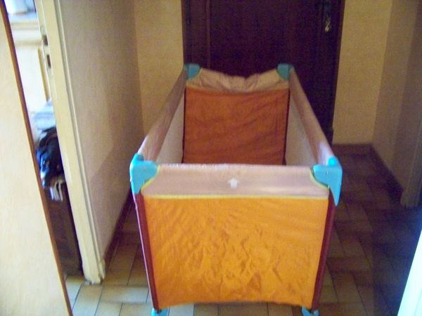 LIT PARAPLUIE 30 Roquefort-des-Corbi�res (11)