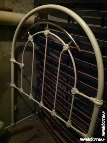 LIT UNE PERSONNE + SOMMIER A LATTES 150 Boulogne-Billancourt (92)