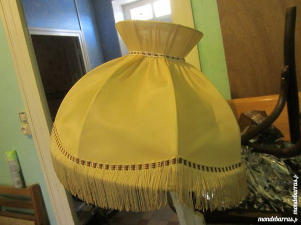 petit abat jour en soie 20 Le Creusot (71)