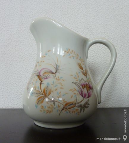 PETIT POT EN PORCELAINE DE LIMOGE 10 Soissons (02)