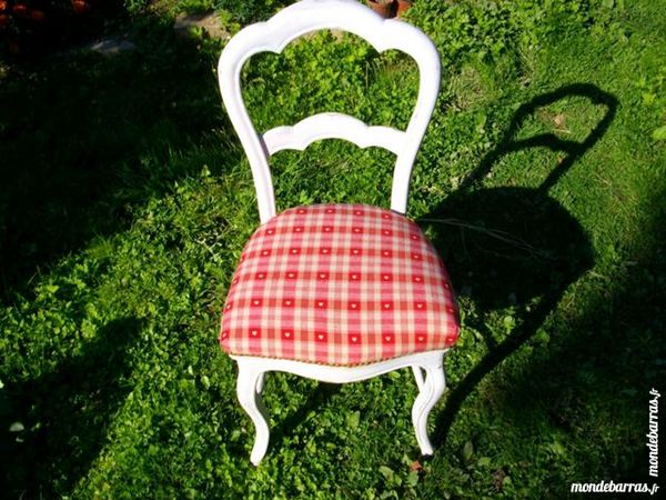 petite chaise 45 Bogny-sur-Meuse (08)