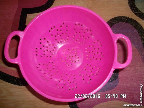 petite passoire rose 2 Chambly (60)