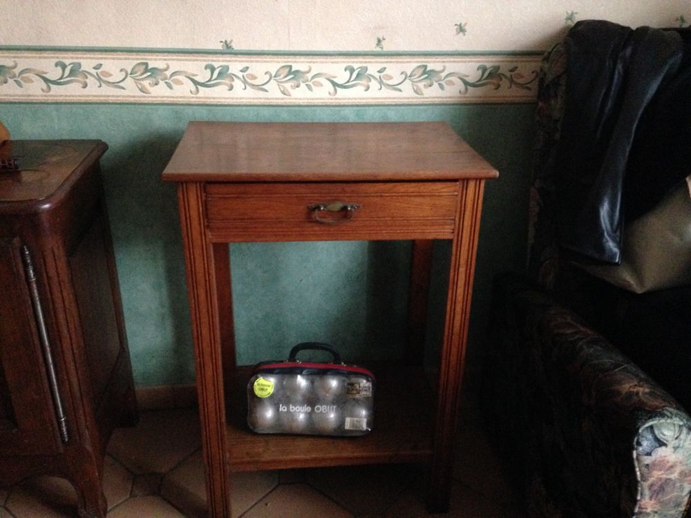 PETITE TABLE HAUTE 10 Couff� (44)