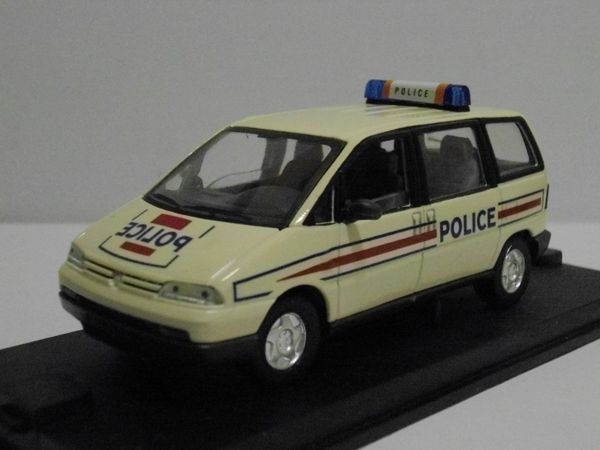 Peugeot 806 Police - VEREM 26 Follainville-Dennemont (78)
