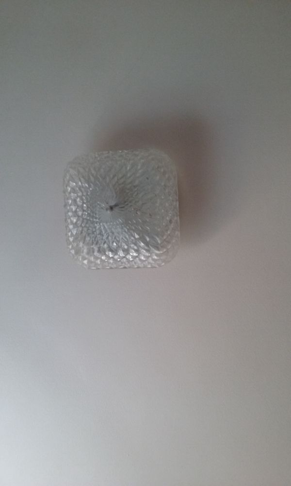 plafonnier carr� en verre 15 Ch�lette-sur-Loing (45)