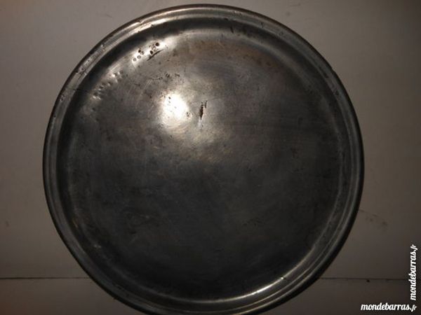 plat en �tain pa18 15 Gr�zieu-la-Varenne (69)