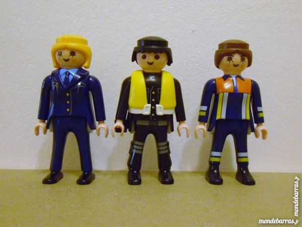 les 3 Playmobil en uniforme 5 Reims (51)