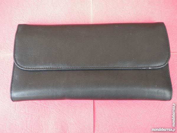 POCHETTE A BIJOUX 14 Dammarie-les-Lys (77)