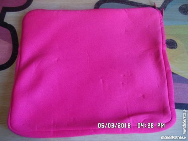 POCHETTE ROSE EN MOUSSE 3 Chambly (60)