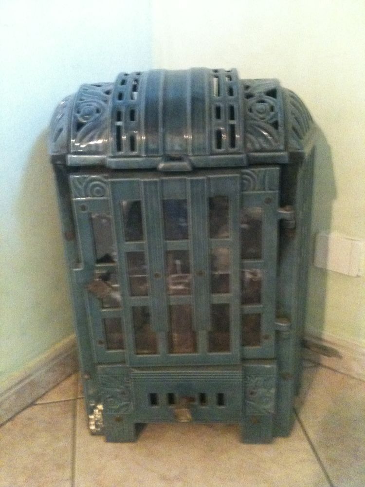 Un po�le � bois en �mail 250 Saint-Laurent-d'Agny (69)