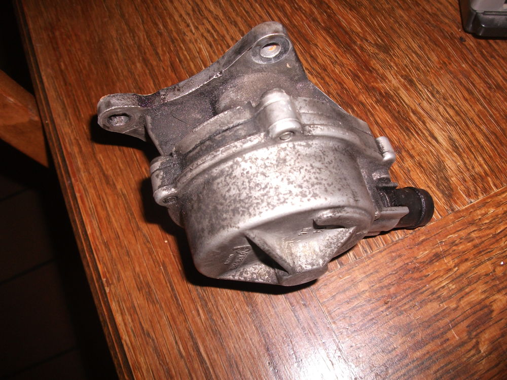 pompe a vide pour voiture Renault 1.9l 60 Pont-�-Vendin (62)