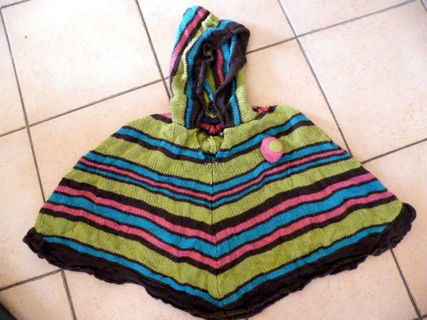 poncho 8 ans avec capuche 5 Viriat (01)