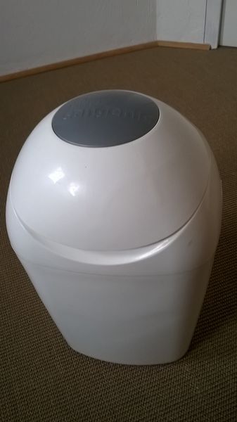 poubelle � couches 10 Saint-�tienne-de-Montluc (44)