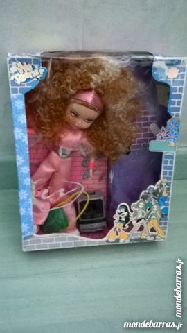 Poup�e neuve 5 Pontorson (50)