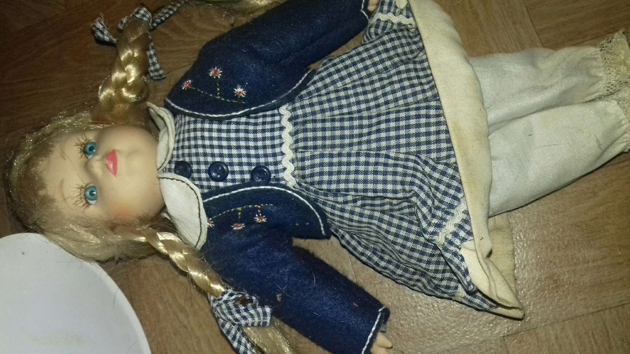 poup�e de porcelaine 30 L�ning (57)