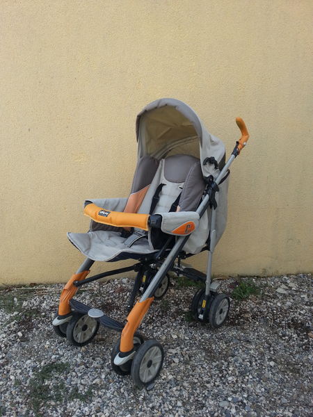 Poussette TRIO CHICO 85 Gargas (84)