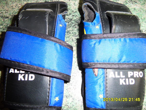 Prot�ge-mains pour rollers, skate? 3 Mont�vrain (77)