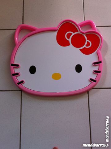 PUPITRE HELLO KITTY 2 G�menos (13)