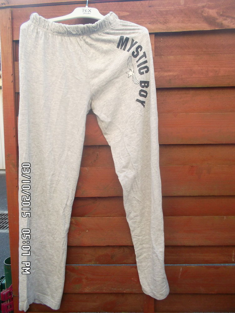 PYJAMA GRIS CLAIR-MARINE T.14 A*JUSTE 3E*KIKI60230 3 Chambly (60)