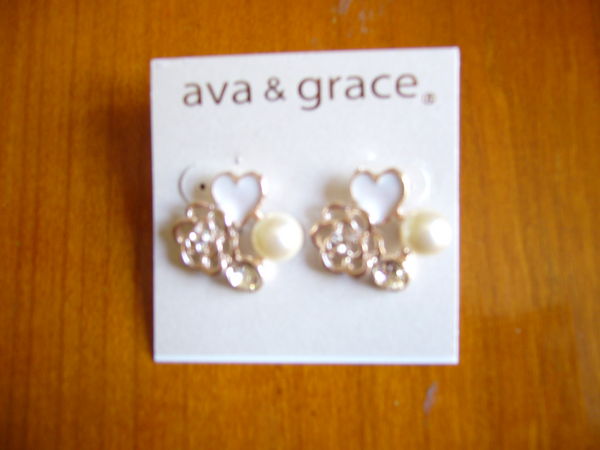 ravissantes boucles, pour oreilles perc�es 10 Paris 18 (75)