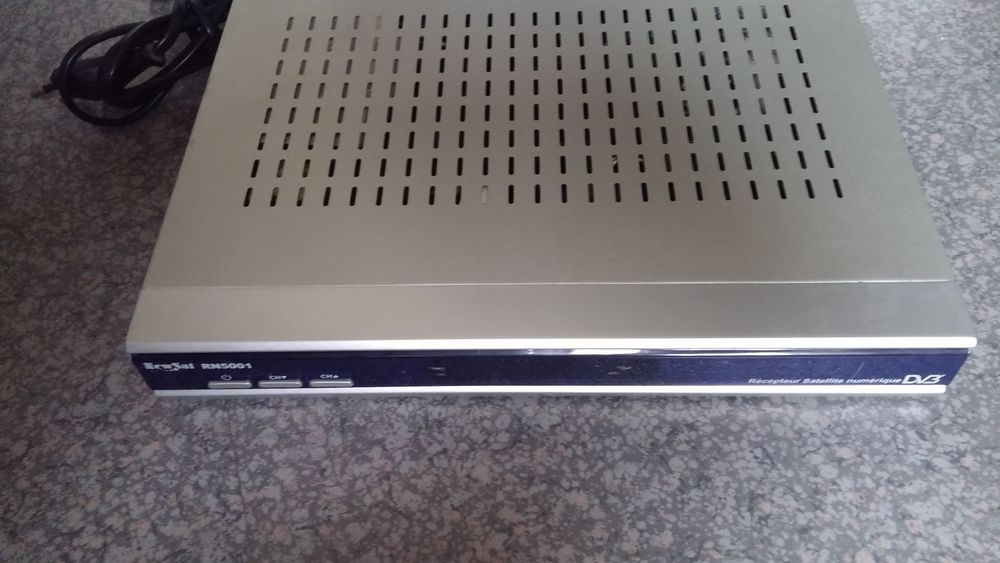 R�CEPTEUR SATELLITE NUM�RIQUE DVB 29 Sassenage (38)