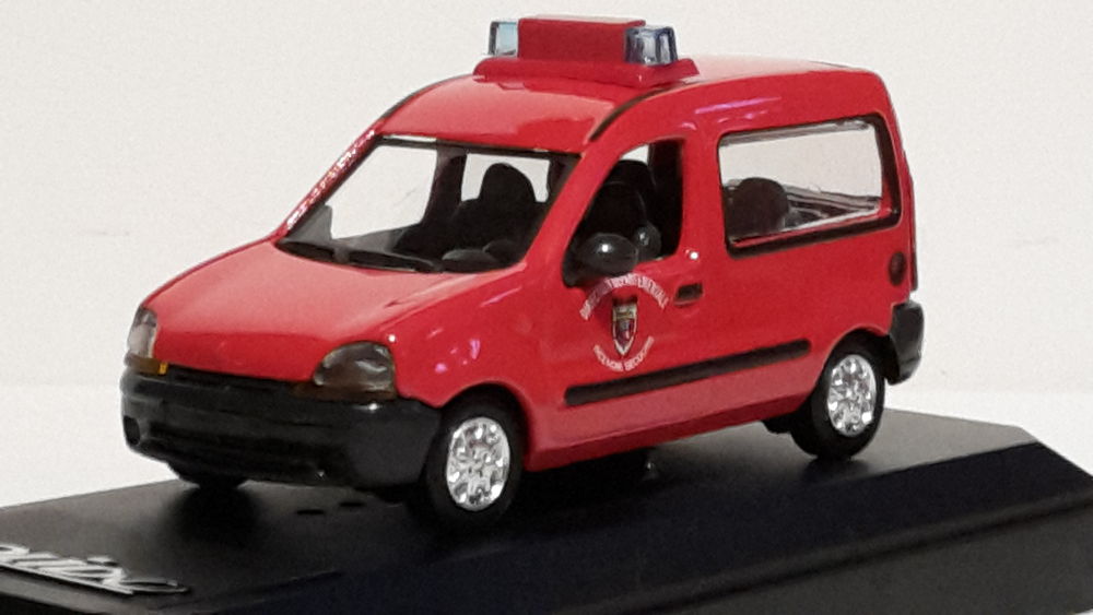 Renault Kangoo t�l� pompiers 18 Follainville-Dennemont (78)