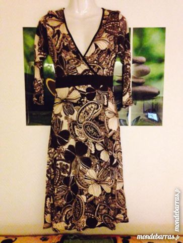 Robe armand thierry neuve 40 Joigny (89)