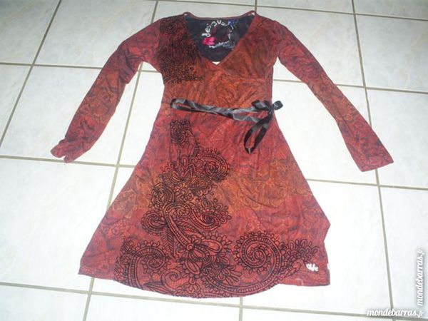 Robe DESIGUAL  Taille L 35 Geneuille (25)