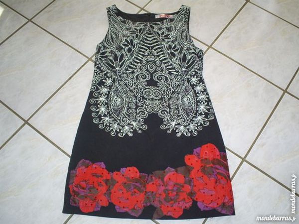 Robe DESIGUAL  Taille 42 50 Geneuille (25)