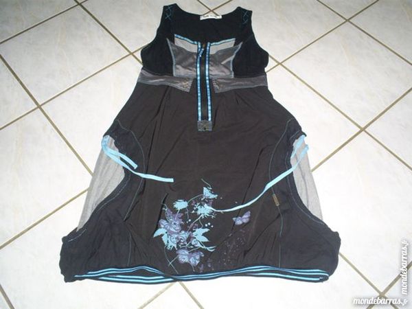 Robe FUNKY FRESH style lmv Taille 2 25 Geneuille (25)