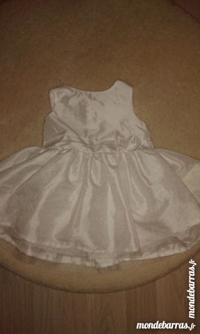 robe 6 mois 6 Aigremont (30)