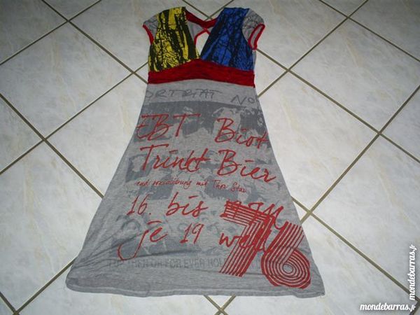 Robe style DESIGUAL Taille 38/40 12 Geneuille (25)