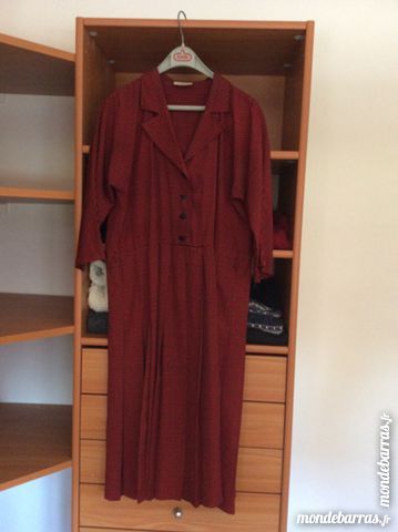 ROBES  DIVERS MODELES 2 Outreau (62)