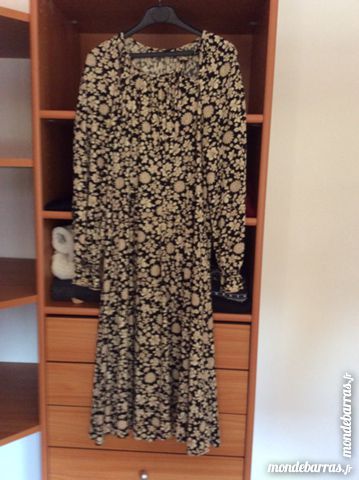 ROBES DIVERS MODELES 2 Outreau (62)