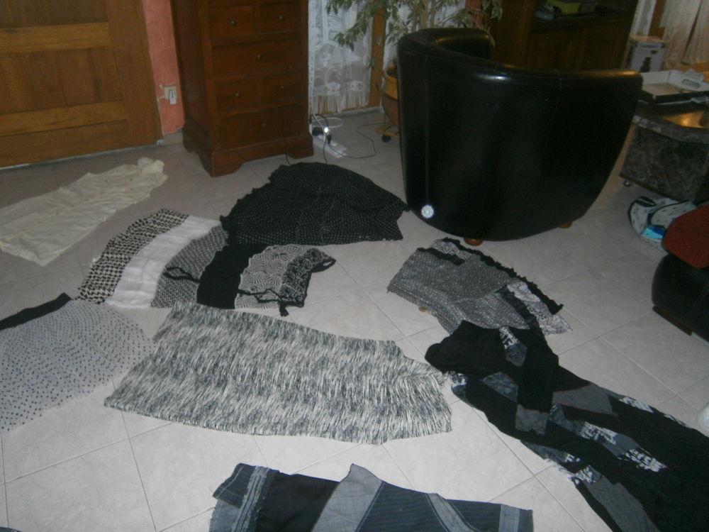 LOT ROBES T38 10 Annonay (07)