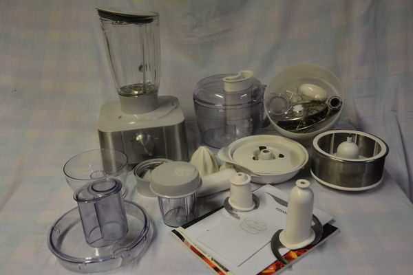 Robot m�nager Kenwood 175 Guchan (65)