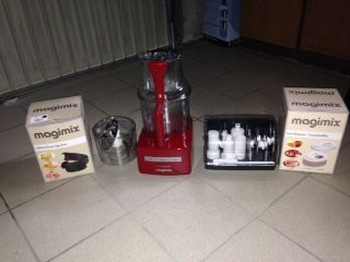 Robot multifonctions MAGIMIX 5200 XL rouge 300 Saint-Jeoire-Prieur� (73)