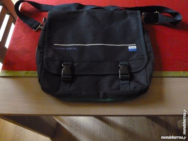 Sacoche bleue 5 Thiais (94)