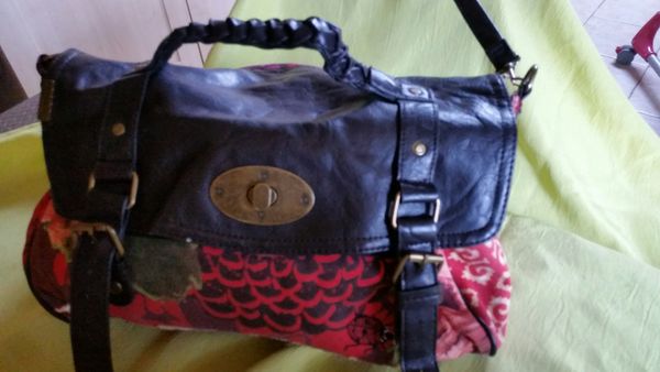 SACS A MAIN 15 Argonay (74)