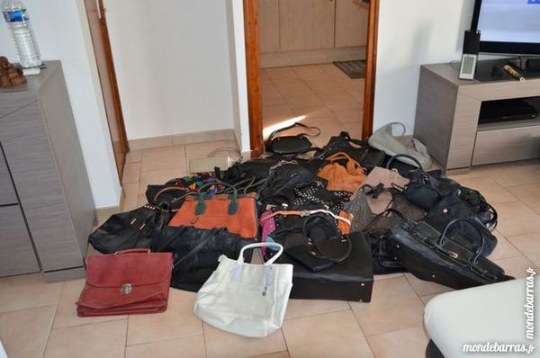 LOT SACS A MAIN ( 29 ) 250 Cuges-les-Pins (13)