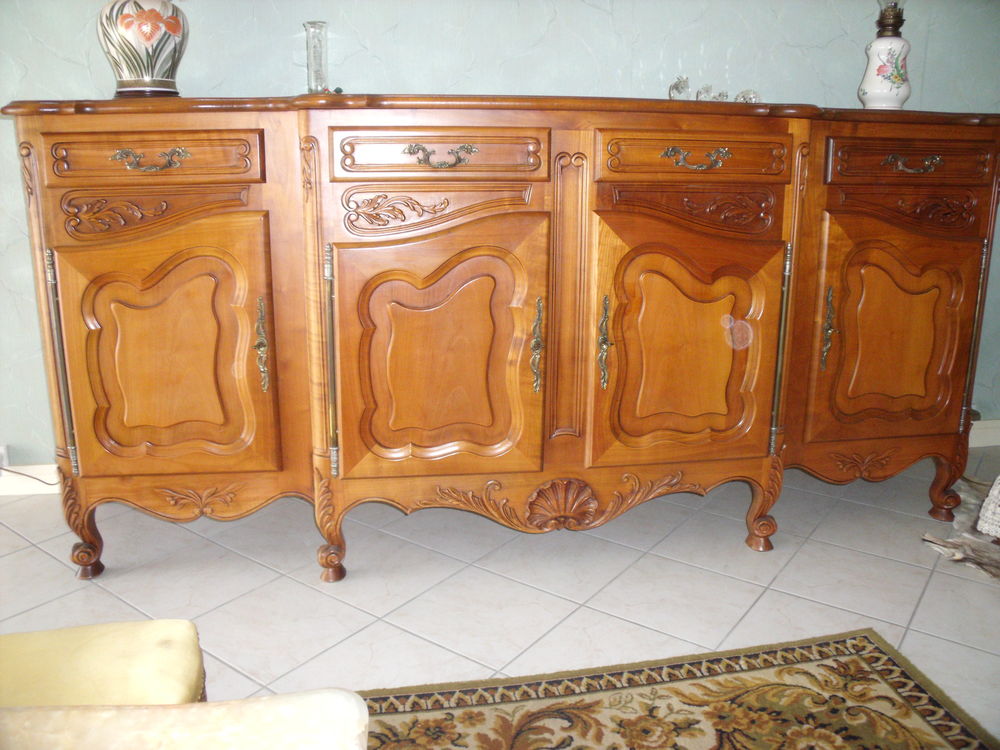 Salle a manger en merisier 1700 Vichy (03)